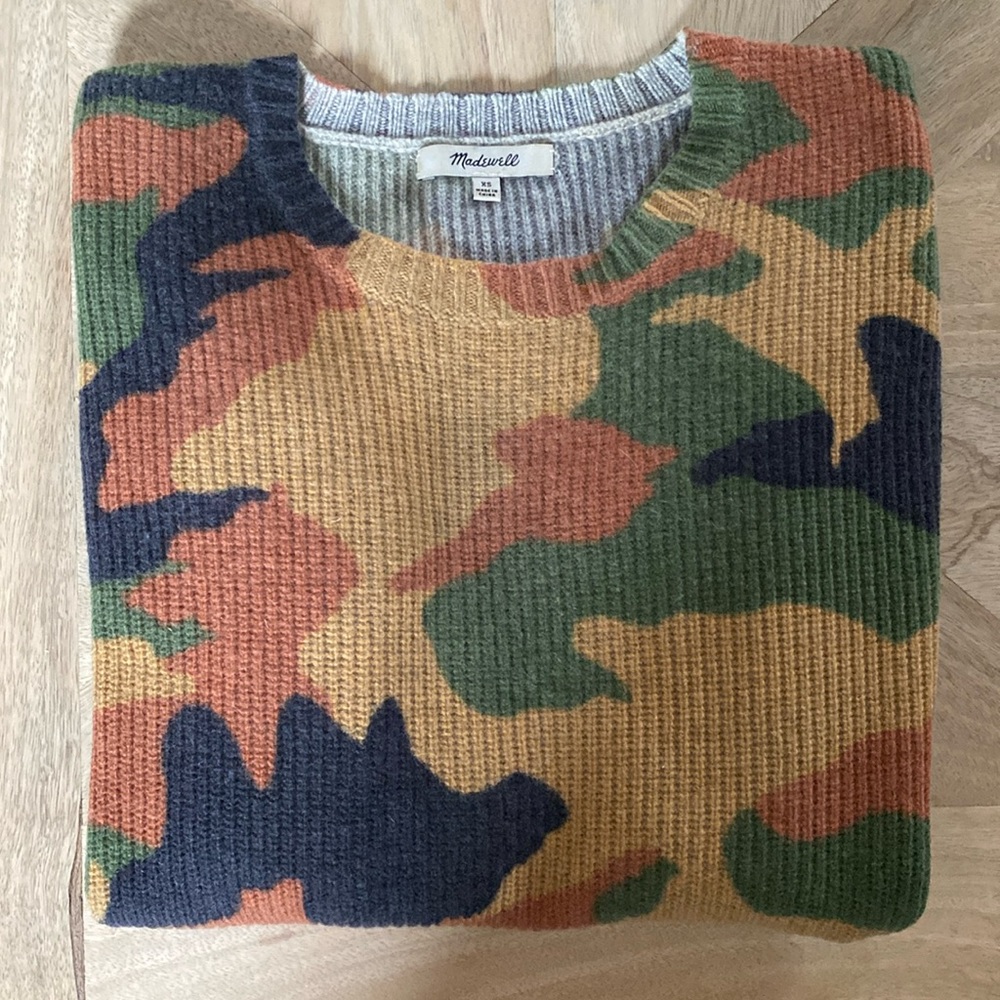 Madewell cottontail bunny Camo Crew Neck Sweater - Green, Orange, Black Sz XS